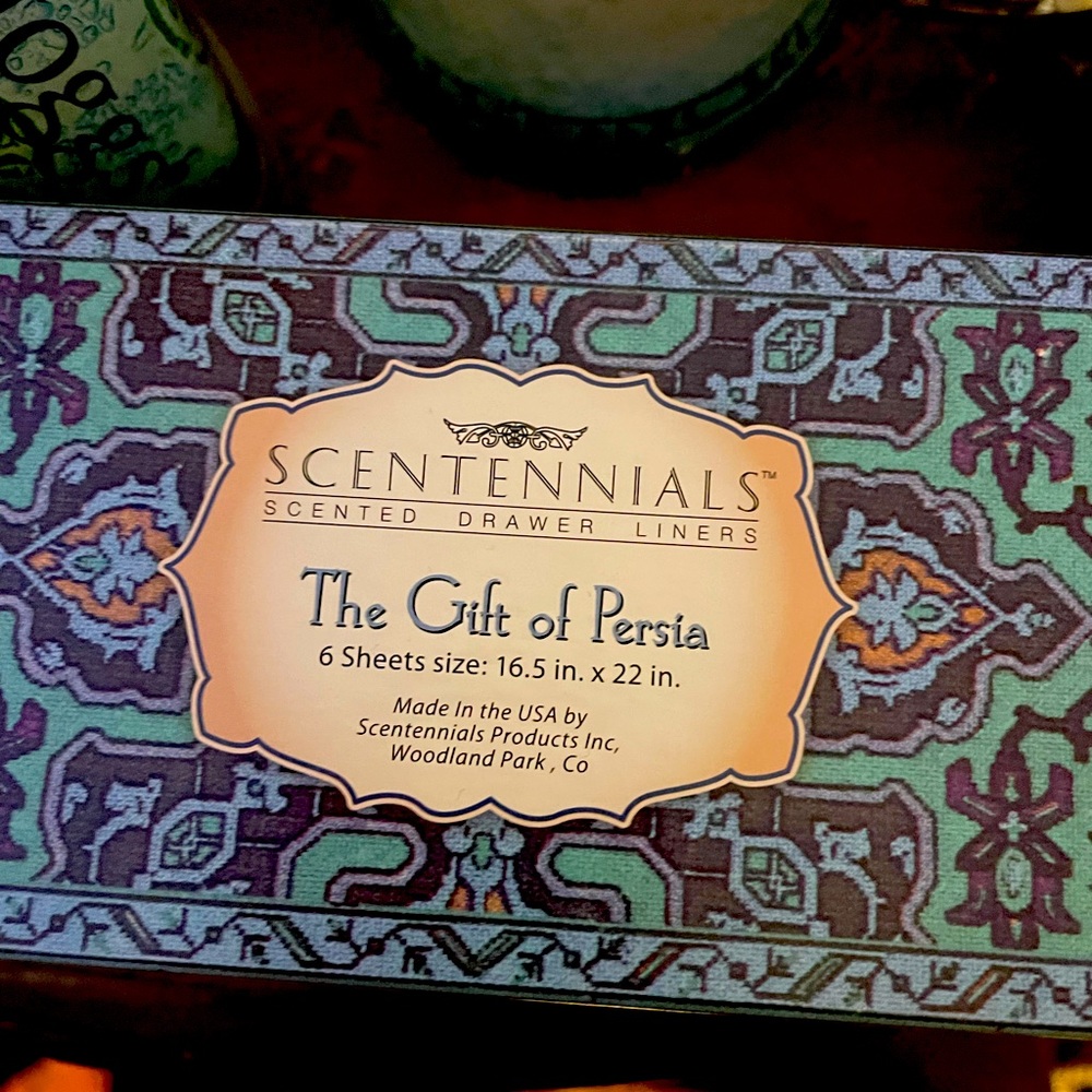 Listing is scented paper for Lauren.